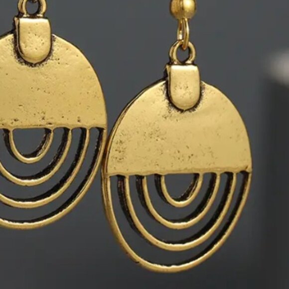 Vintage Bohemian - Retro Style - Round Shape Spiral Pattern Dangle Earrings - Picture 3 of 3